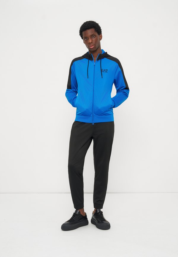 EA7 Emporio Armani