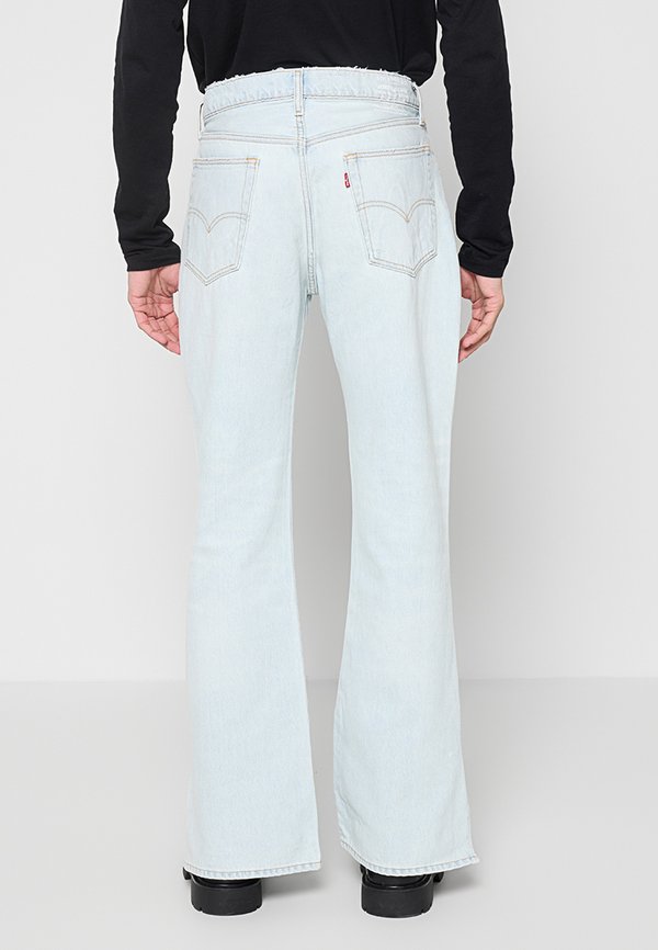 Levi's®