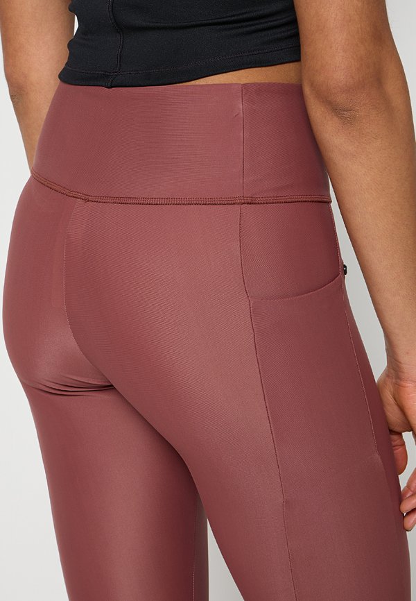 Nike Performance VICTORY SLIM FIT