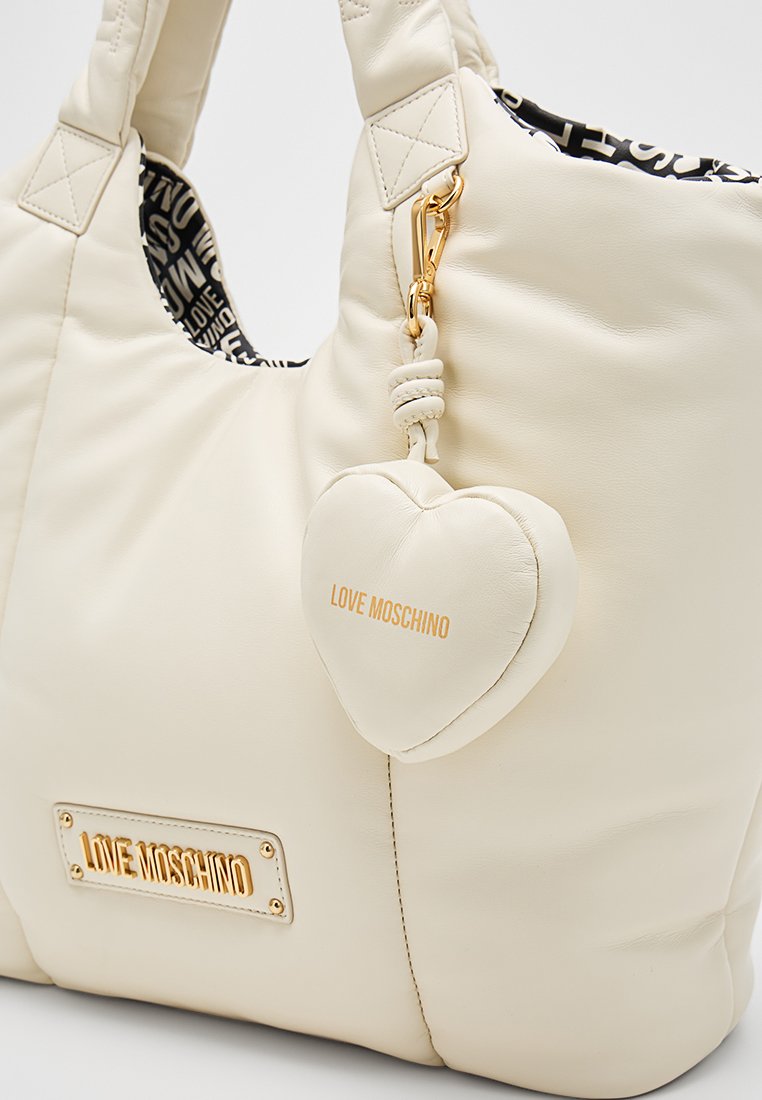 Love Moschino