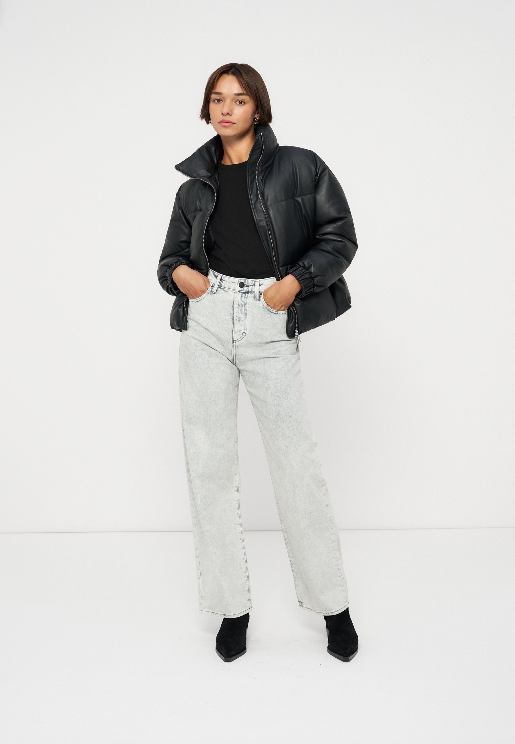 Armani Exchange Bomberjacke Media 3