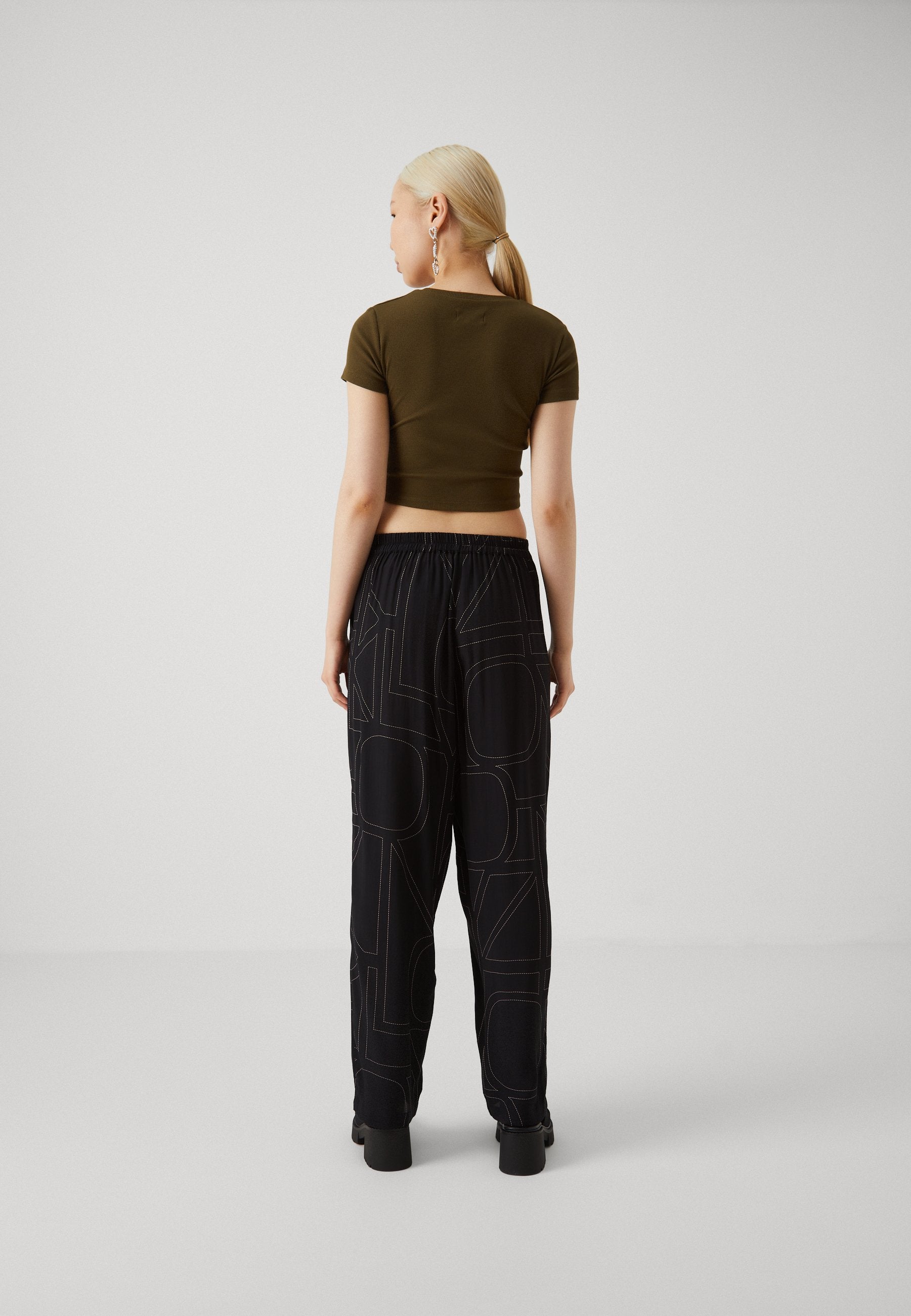 ONLDEA PALAZZO PANTS Media 4