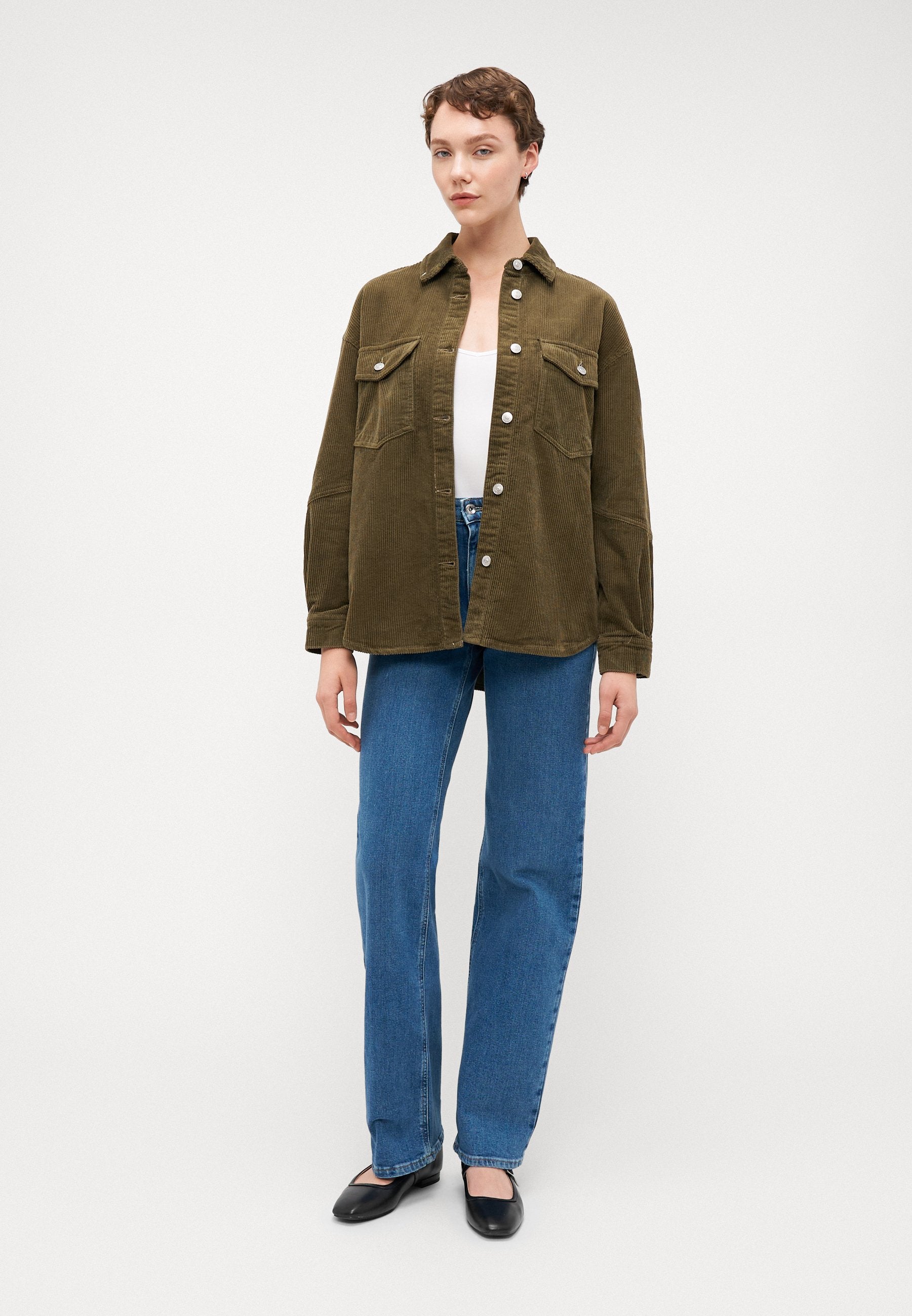 ONLTIGGY SHACKET Media 2