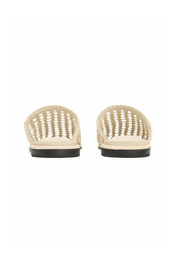 Tommy Hilfiger FLAT