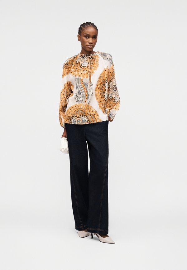 Antik Batik LILI
