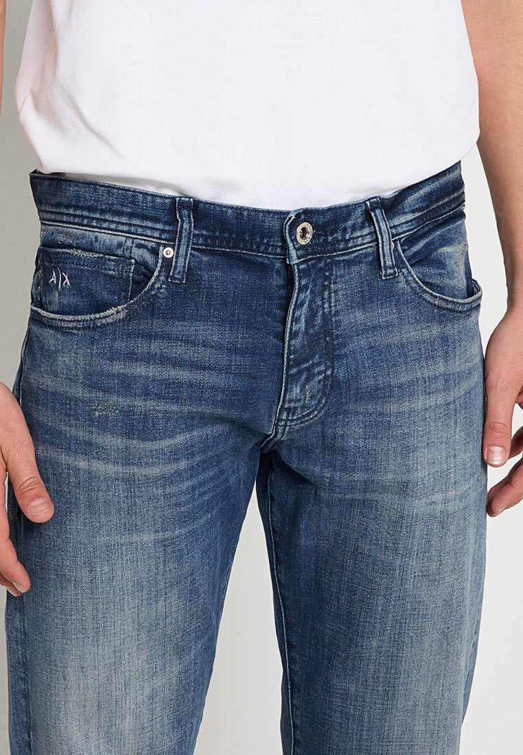 Armani Exchange Jeans Relaxed Fit Media 5