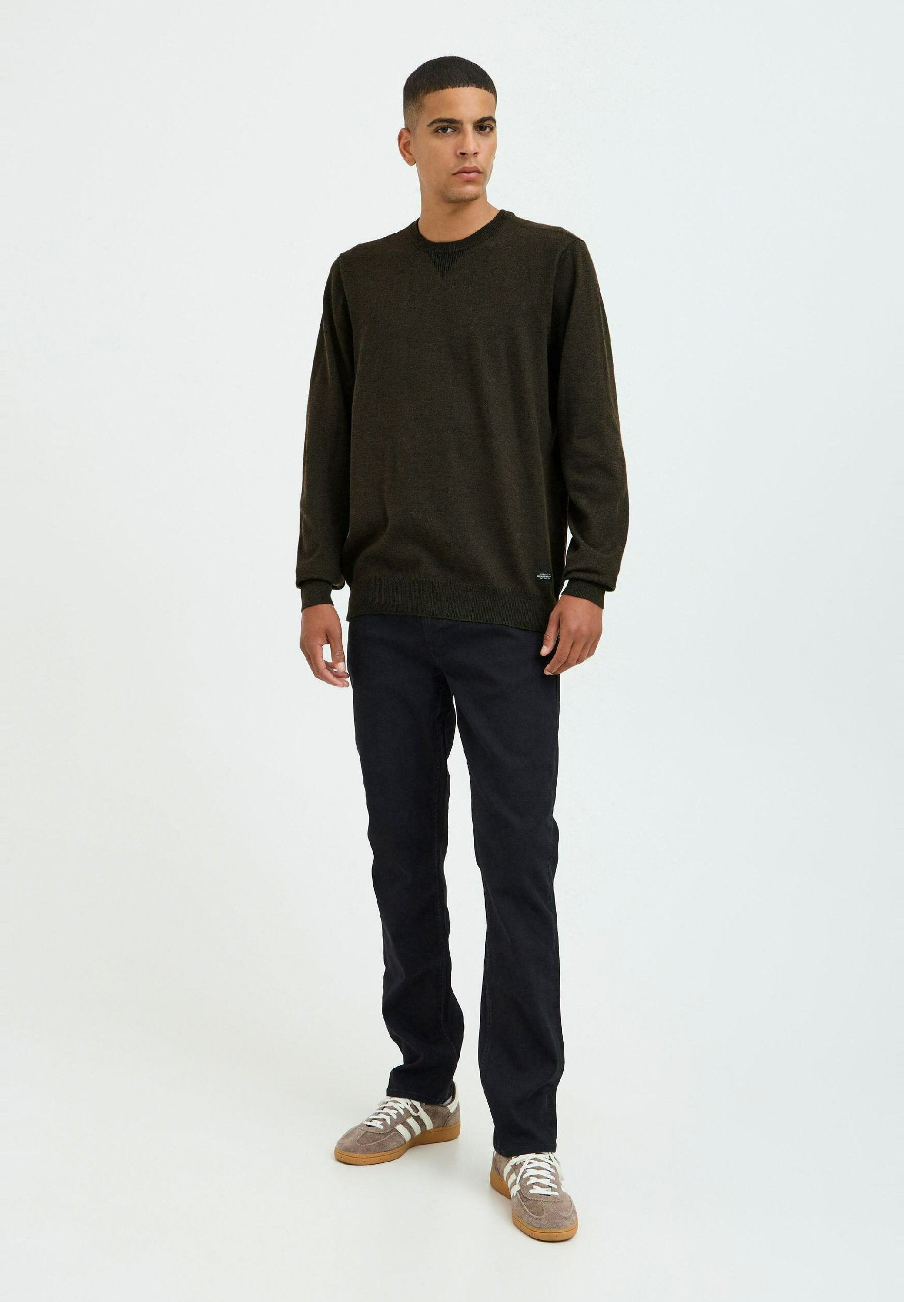 BHPULLOVER FINE KNIT 2 PACK Media 2