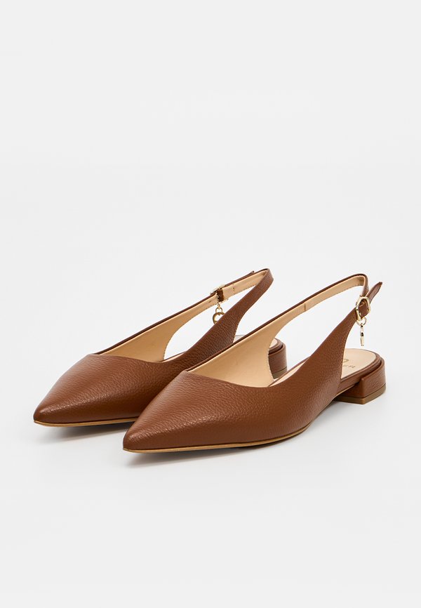 AIGNER ALINA