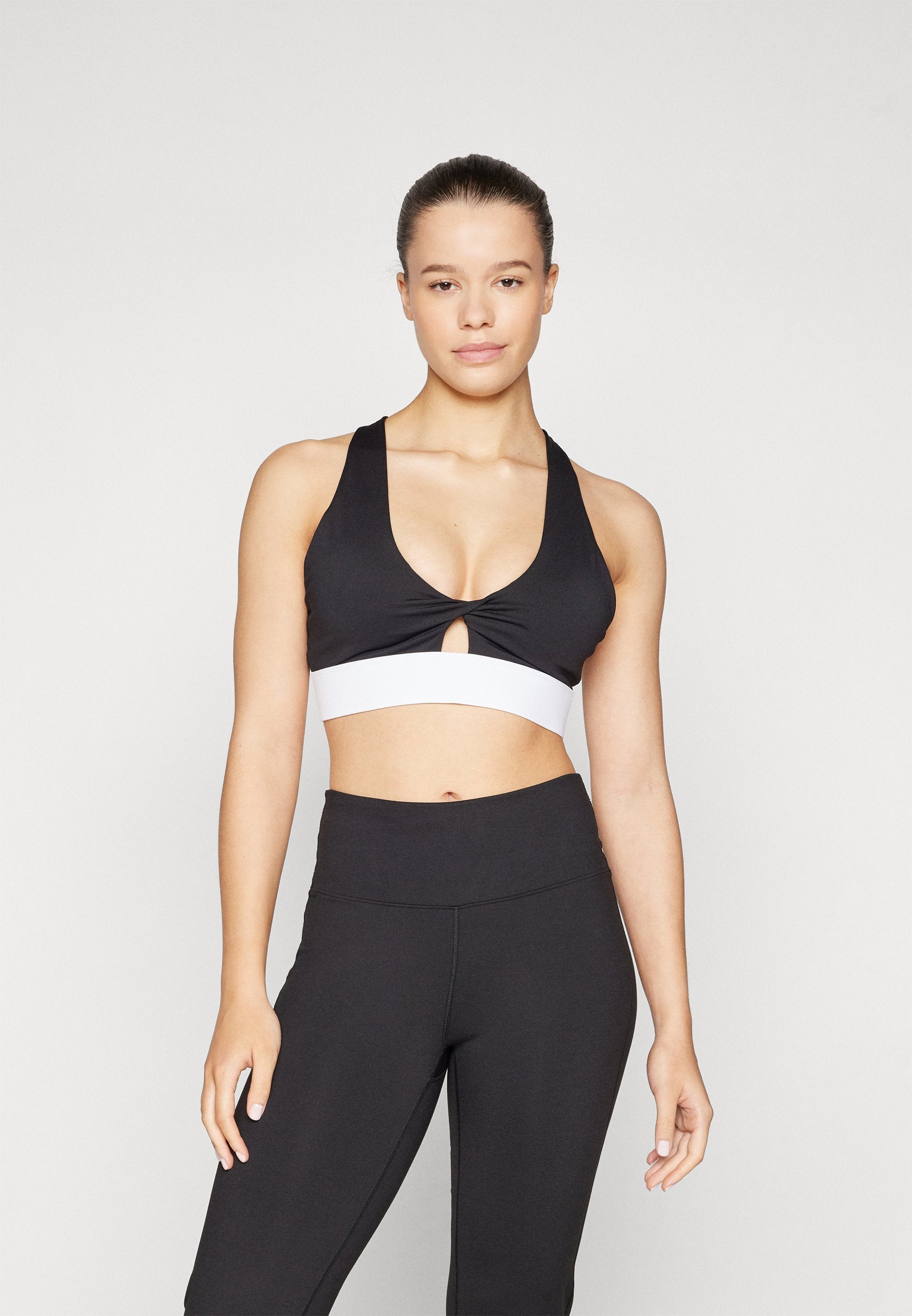Fabletics TWIST SPORTS BRA