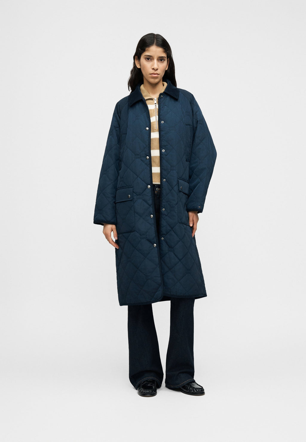 FLAG QUILTED PADDED OVERSIZED LONGLINE COAT Media 2