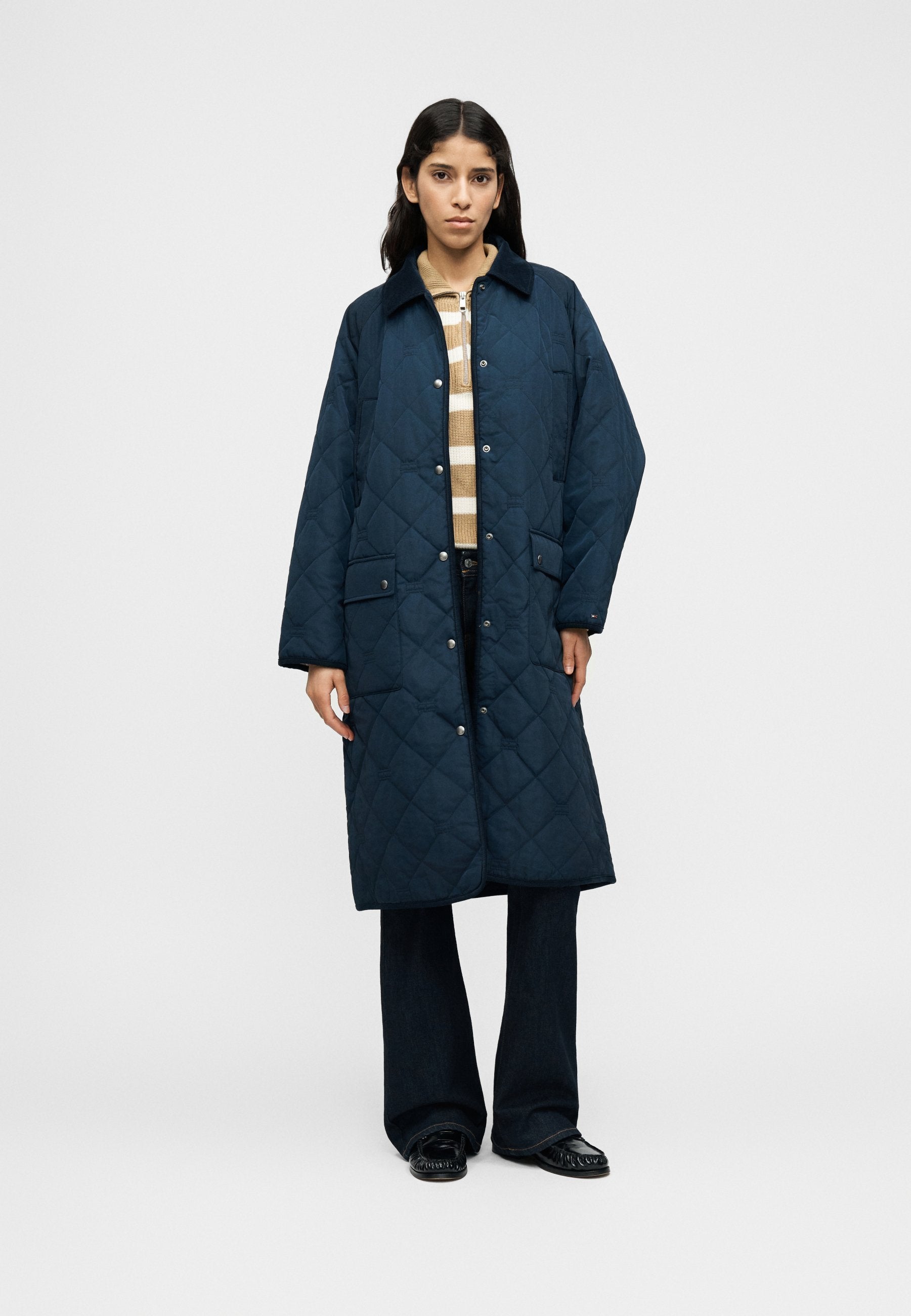 FLAG QUILTED PADDED OVERSIZED LONGLINE COAT Media 2