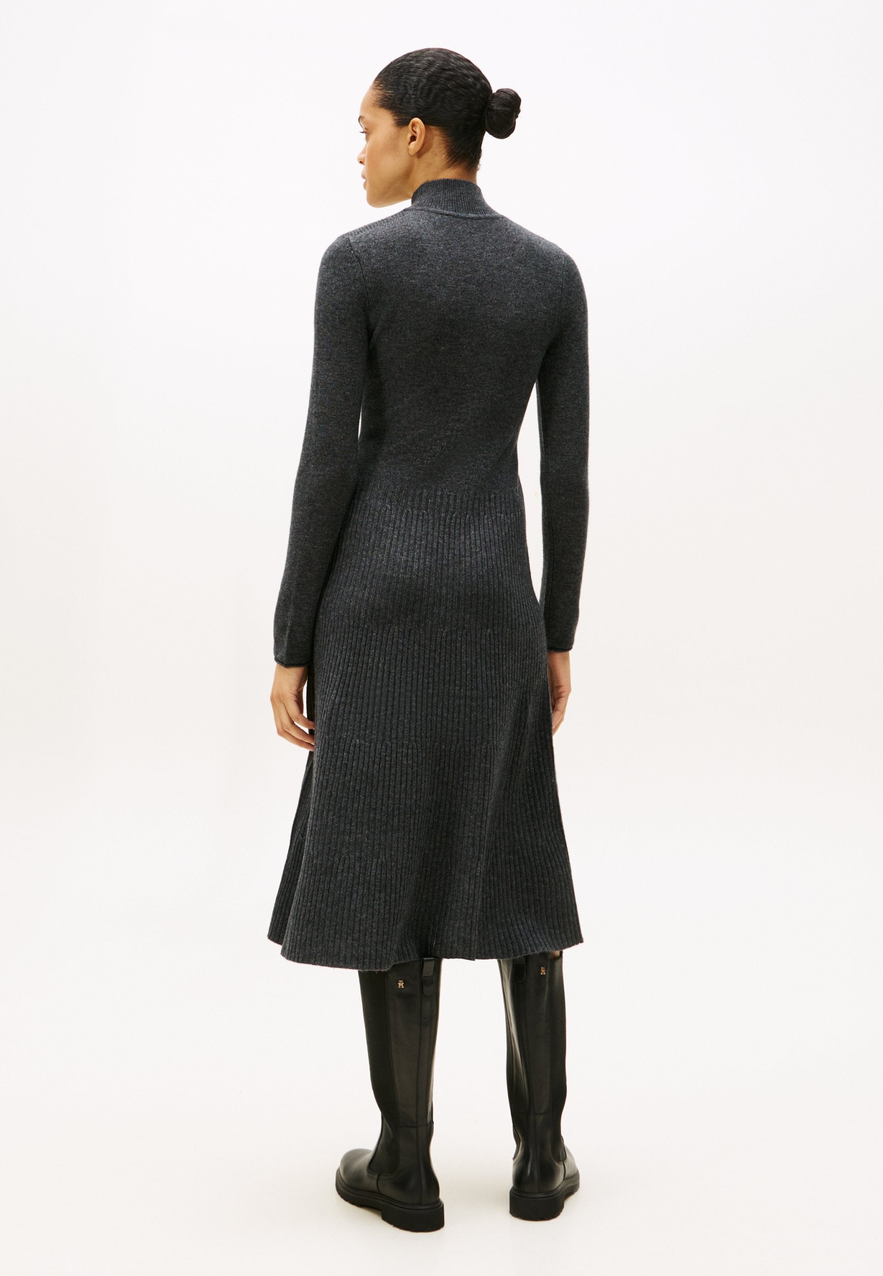 SOFT MOCK DRESS Media 4