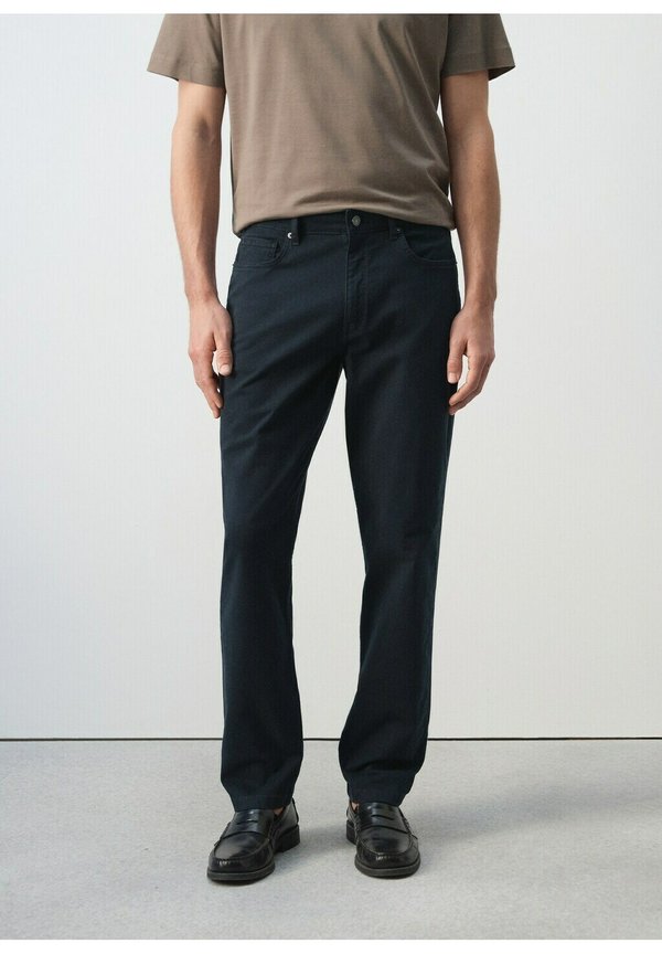 Mango ADULT - Jeans Tapered Fit - royal blue