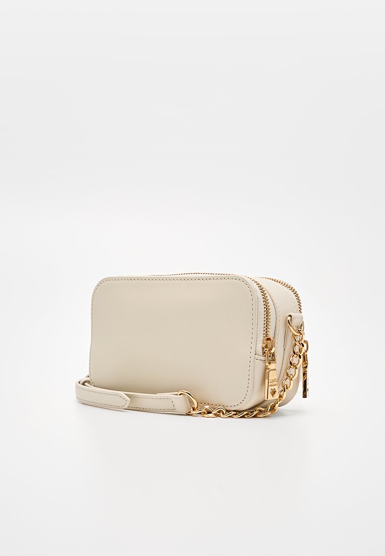 Love Moschino