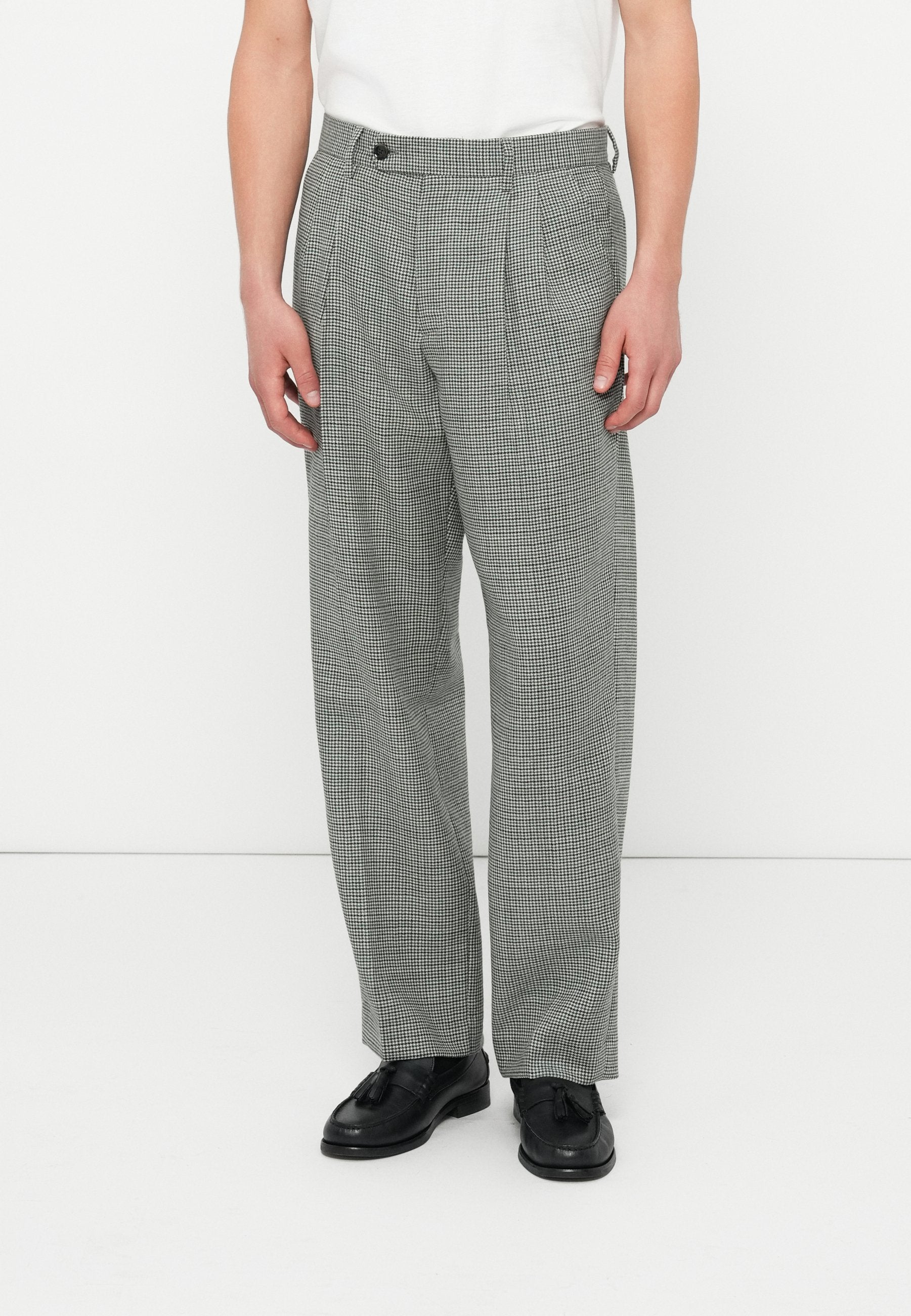 SMART CASUAL PURE WOOL CHECK RELAXED TROUSERS Media 3
