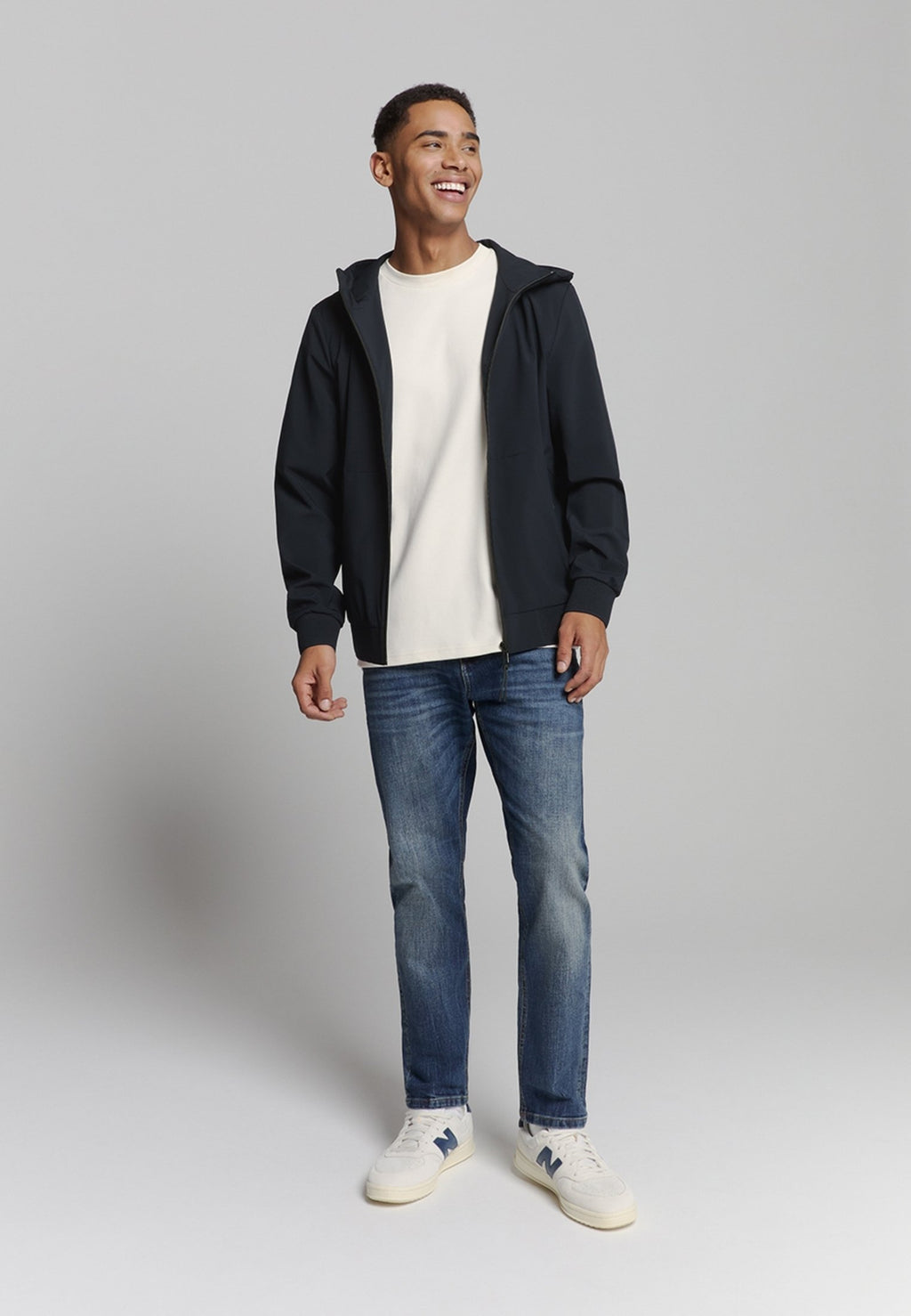 HOODED  Media 2