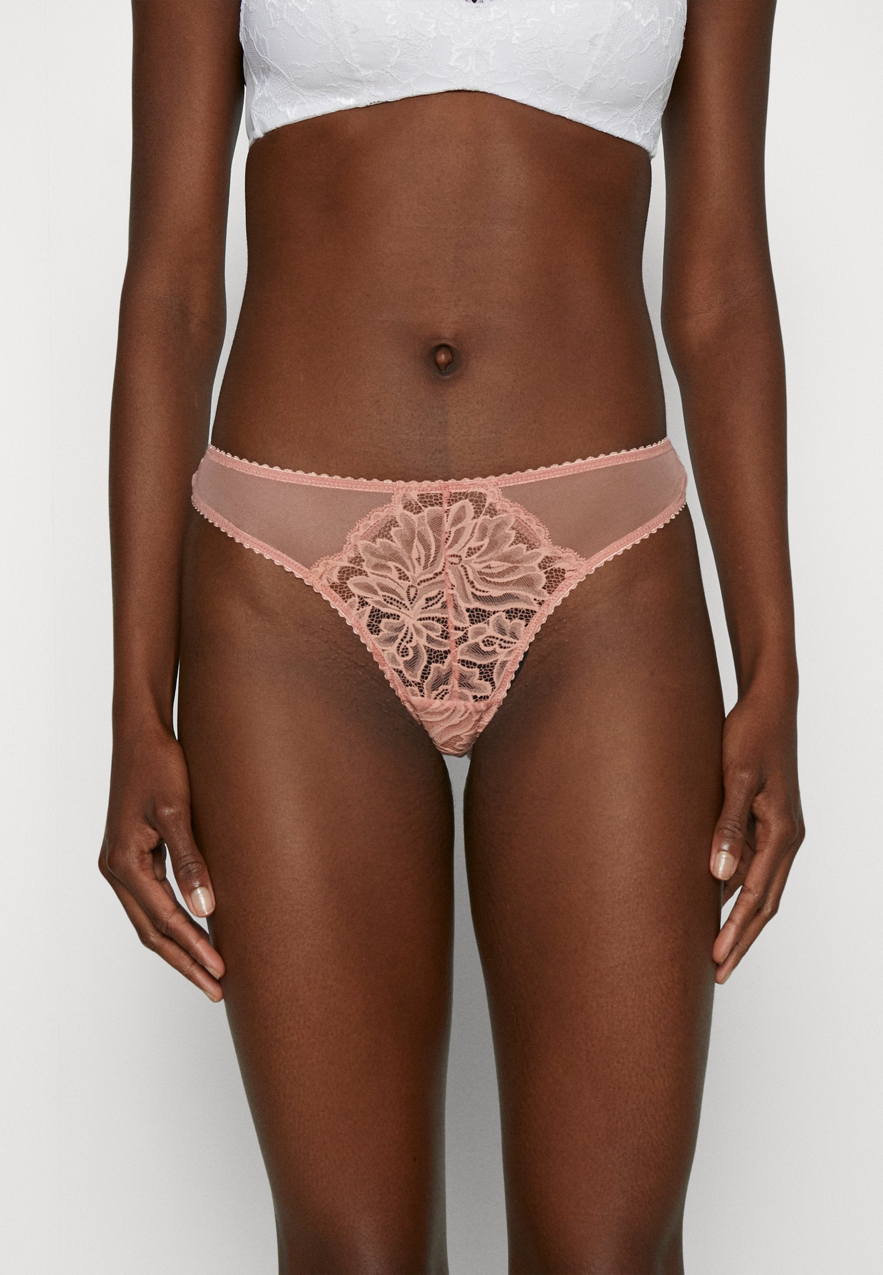 Underprotection VICKYUP BRIEFS