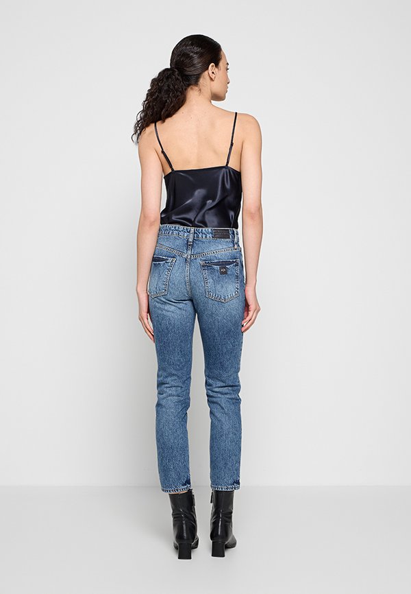Armani Exchange