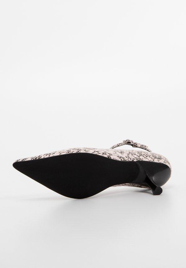 Jeffrey Campbell INVENT