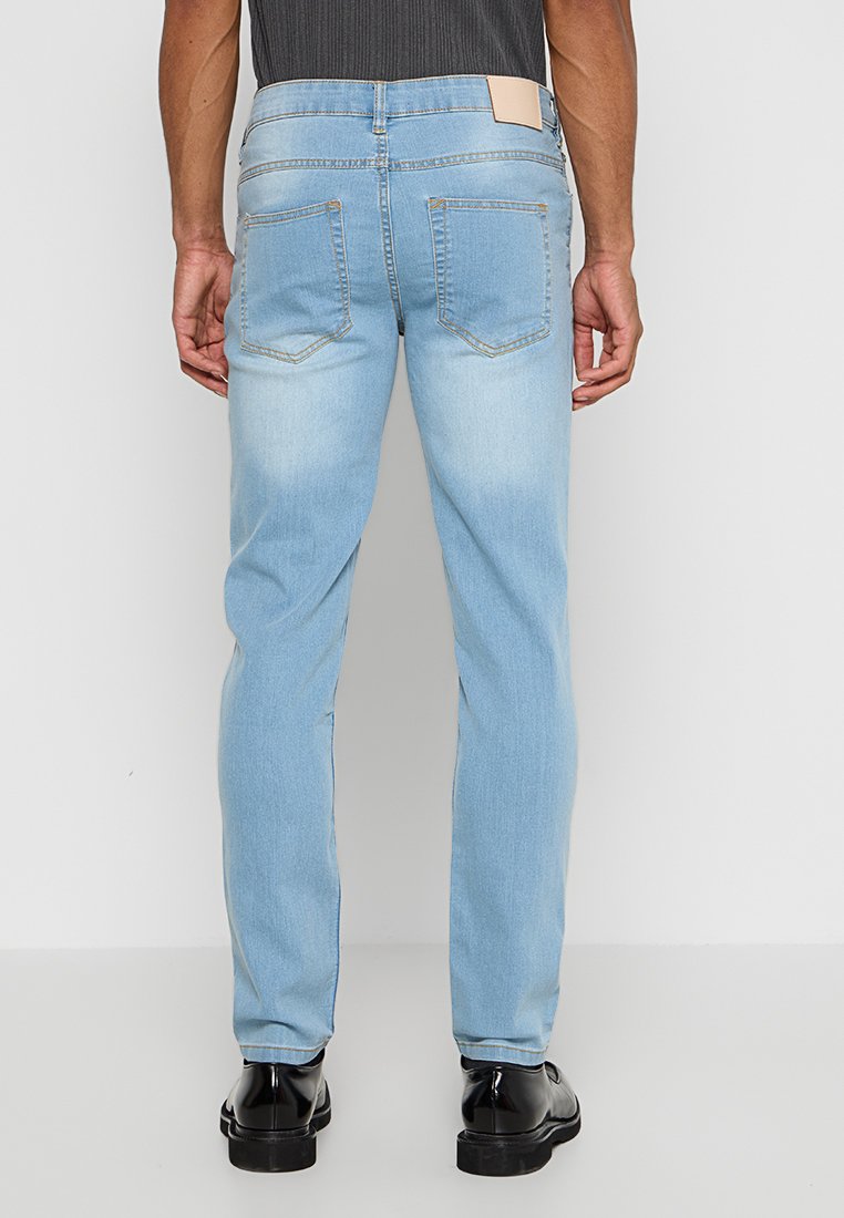 Lindbergh Jeans Tapered Fit Media 3