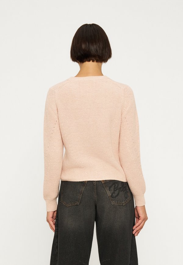DKNY