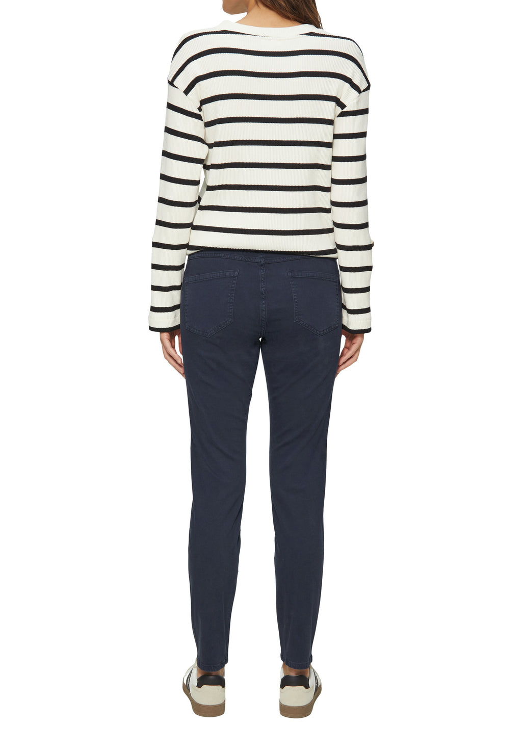 SLIM-FIT Media 6
