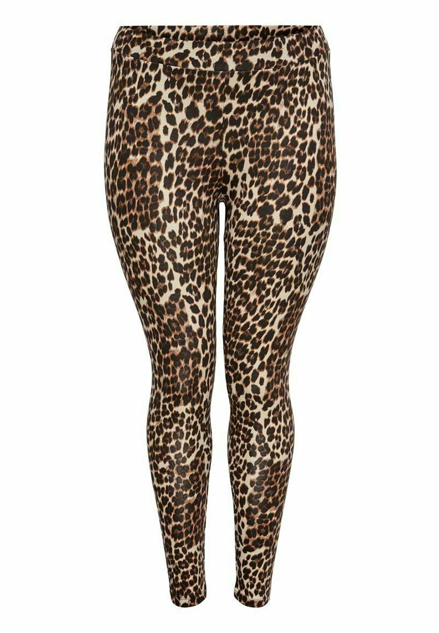 Leggings mit Leopardenmuster, die einen beigen Hintergrund mit braunen und schwarzen Flecken zeigen, hergestellt aus einem dehnbaren Stoff für eine anliegende Passform.