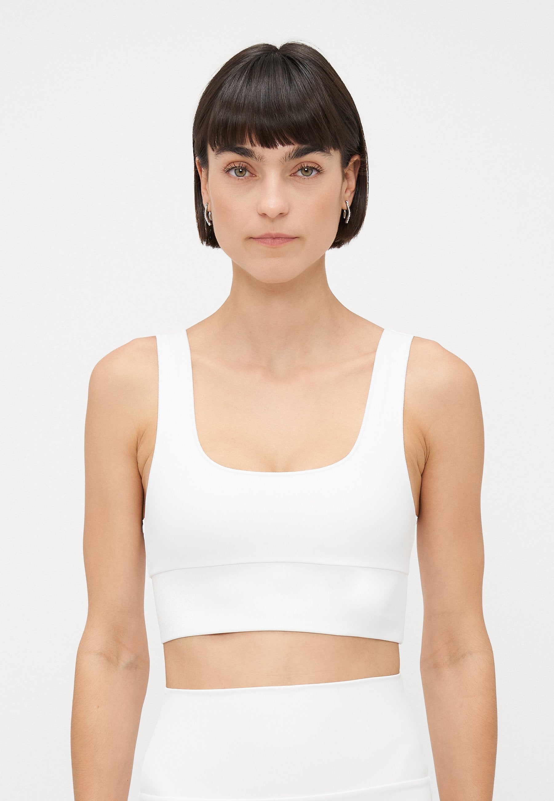 It's Now Cool THE CONTOUR CROP