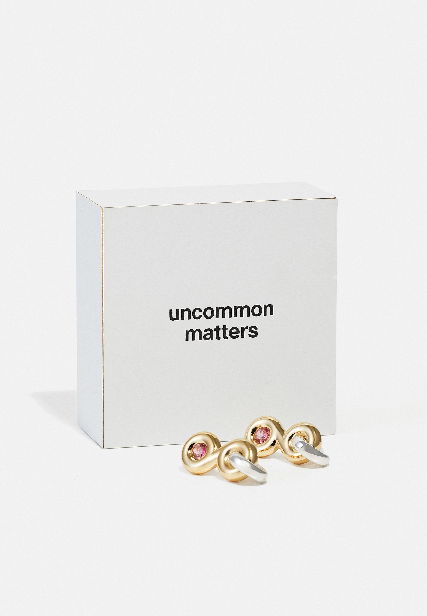 Uncommon Matters KNOT LOCK SHORT EARRING