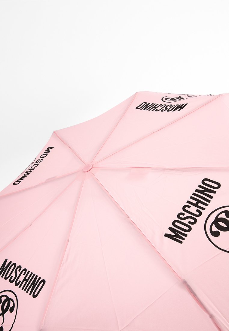 MOSCHINO