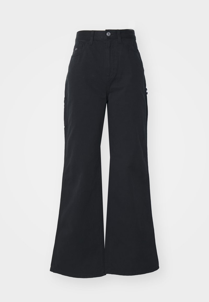 Schwarze weite Hosen aus Baumwolle mit hoher Taille, Fronttaschen und Knopfverschluss. Glatte Textur mit geradem Schnitt.