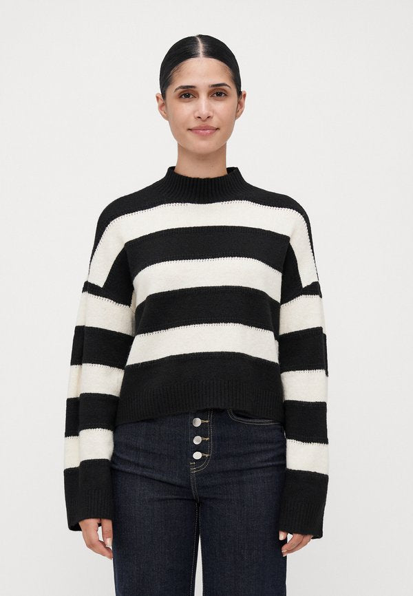 Vero Moda Petite VMINEZ HIGHNECK - Jumper - black/birch