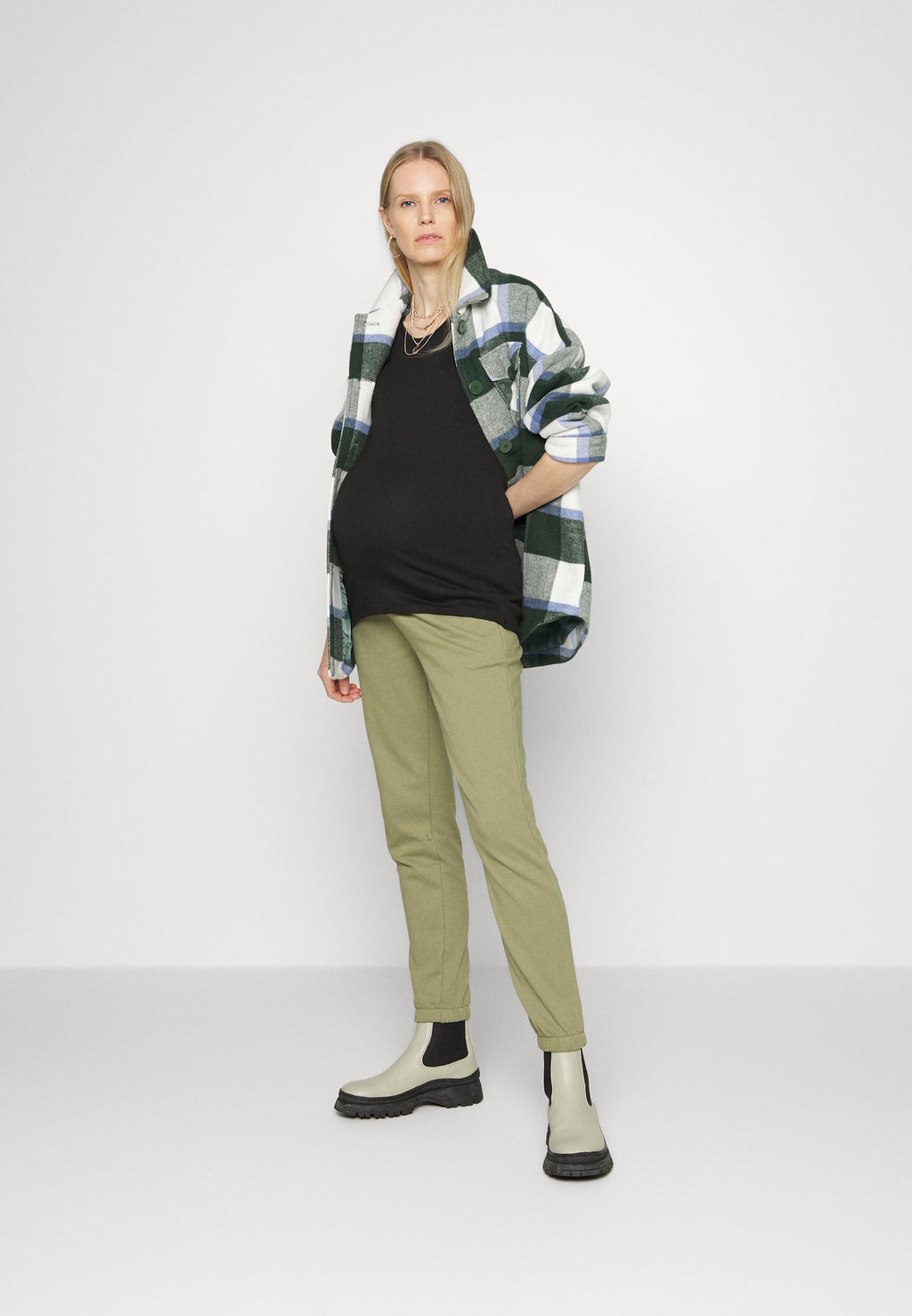 MAIAMAE PANT