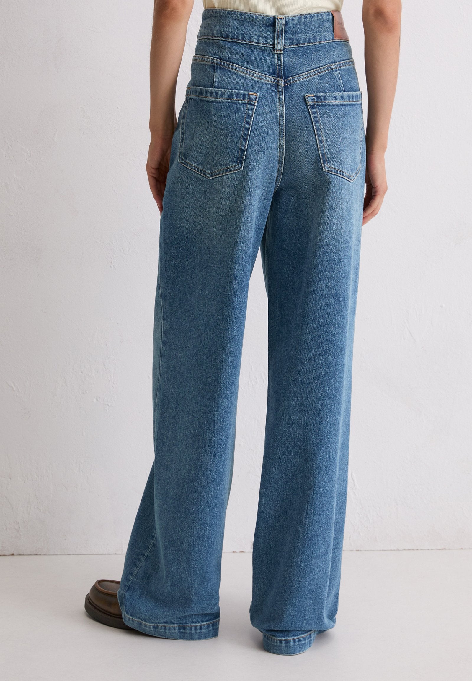 Marc O'Polo WIDE FIT REGULAR LENGTH HIGH WAIST PATCHED POCKETS DARTS