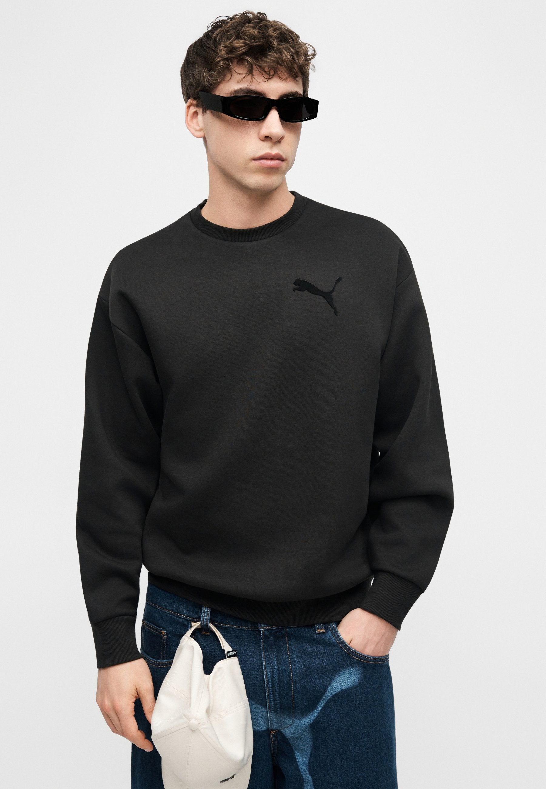 Puma ELEVATED CAT LOGO RELAXED CREW