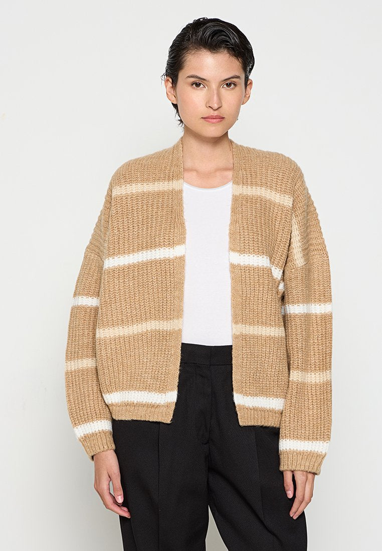 s.Oliver Strickjacke Media 1