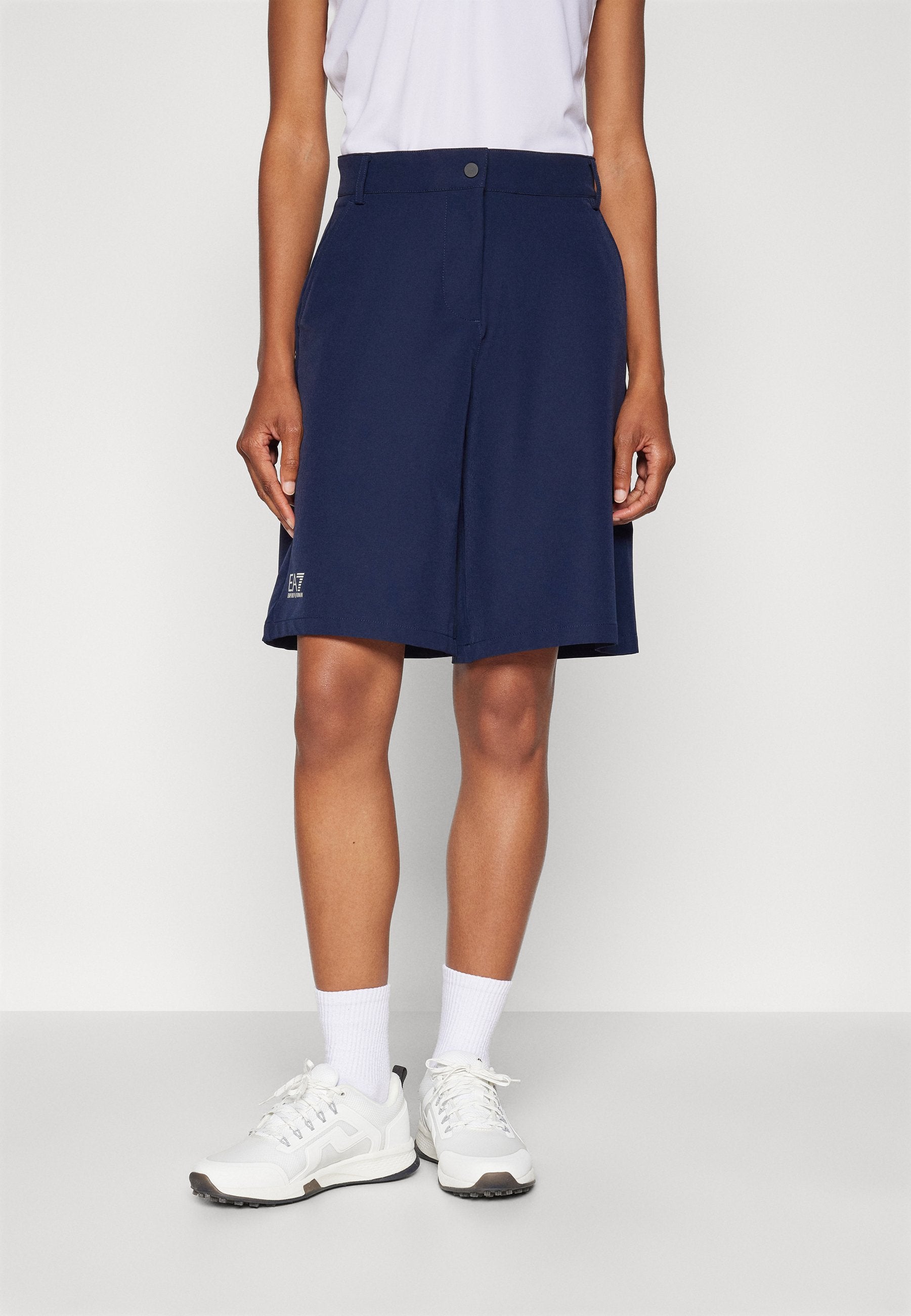 GOLF PRO SHORTS Media 3