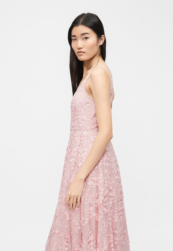 Needle & Thread SLEEVELESS SCOOP NECK ANKLE GOWN