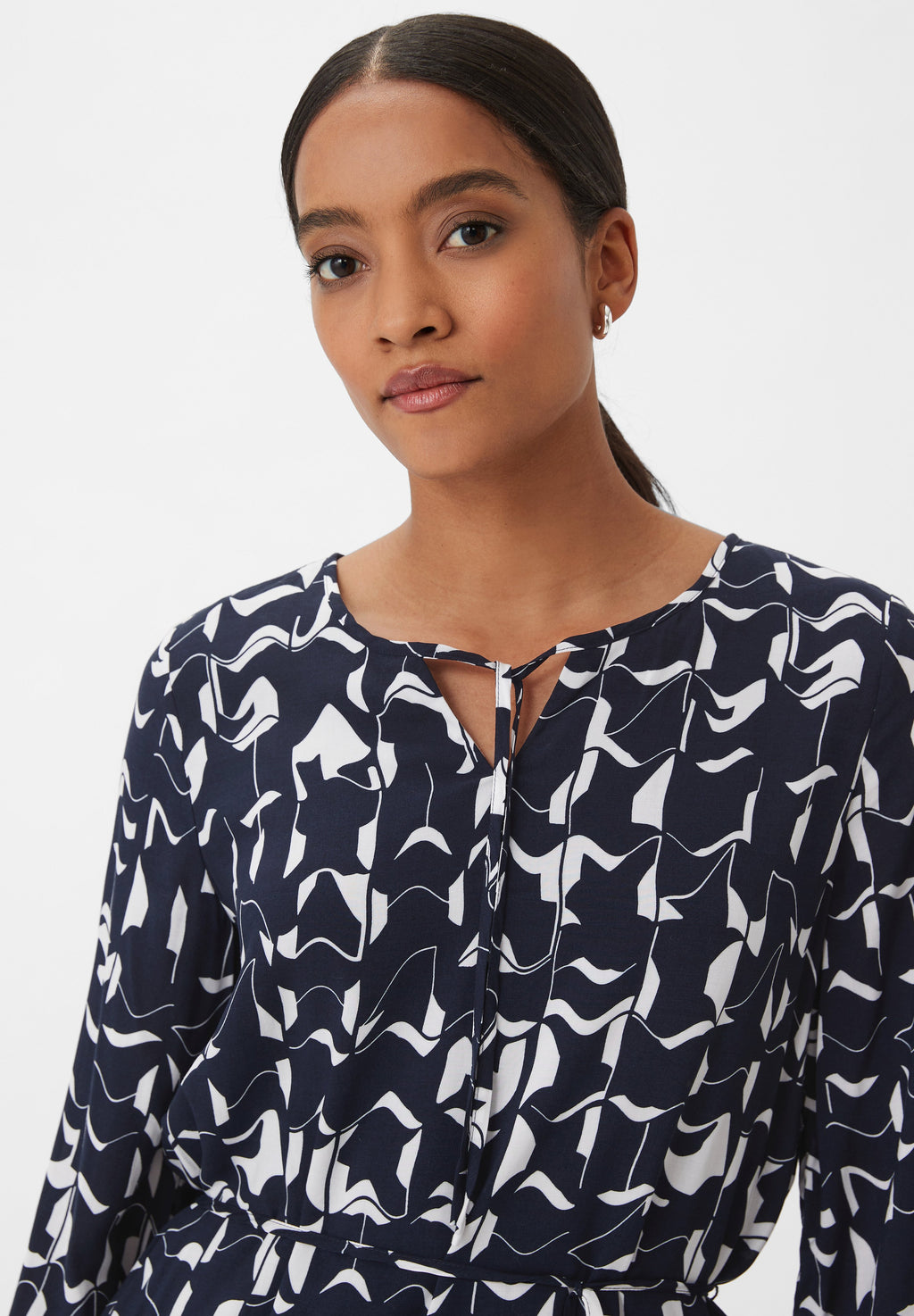 comma casual identity MIT BINDE