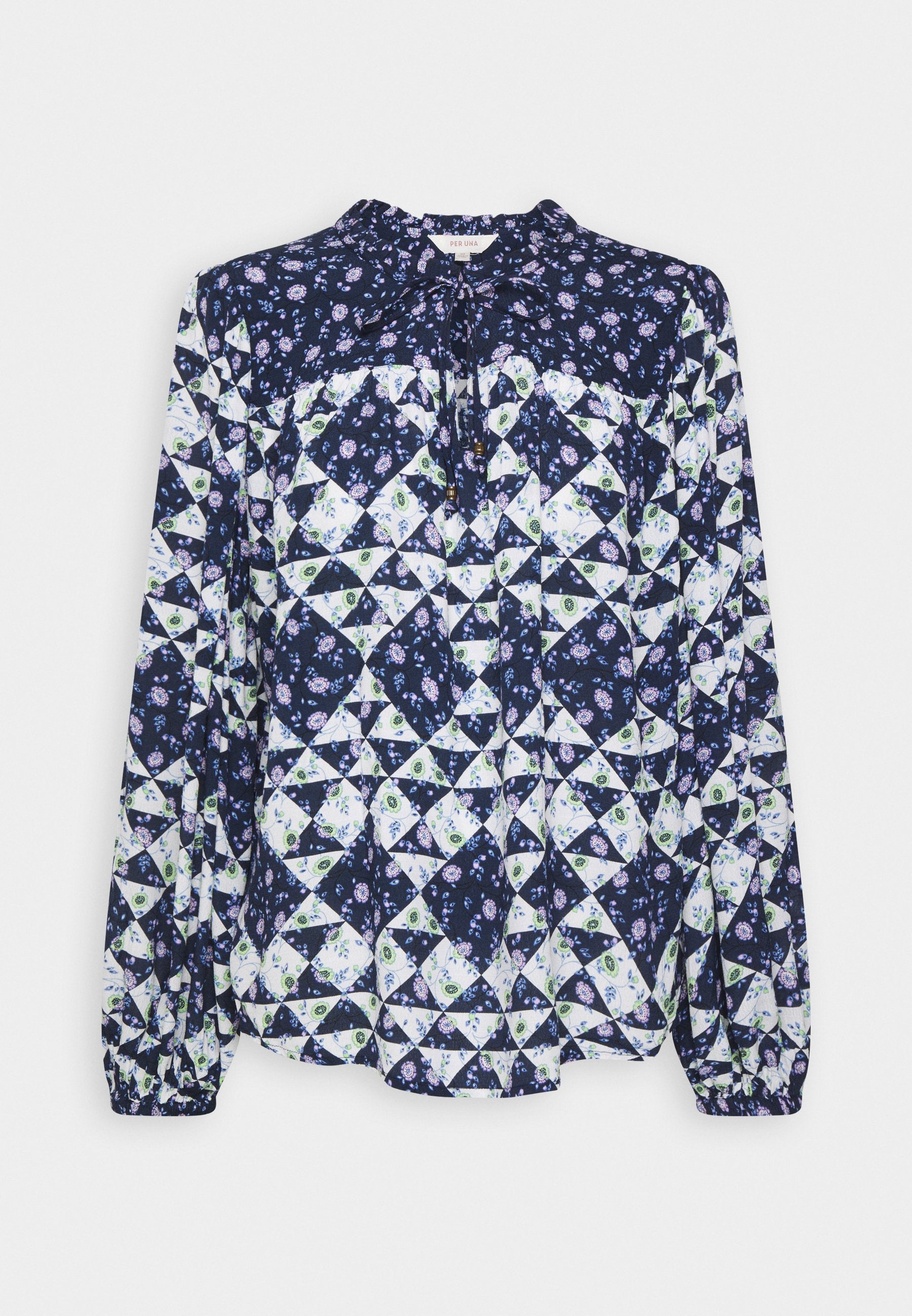 Marks & Spencer YOKE DETAIL
