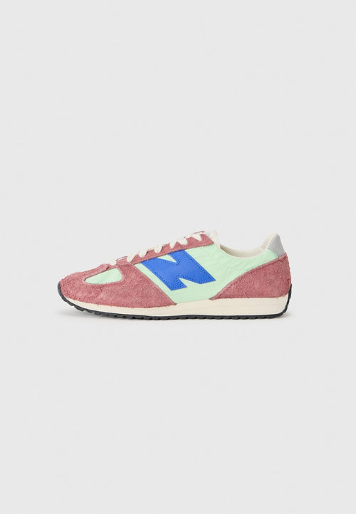 471 UNISEX Media 1