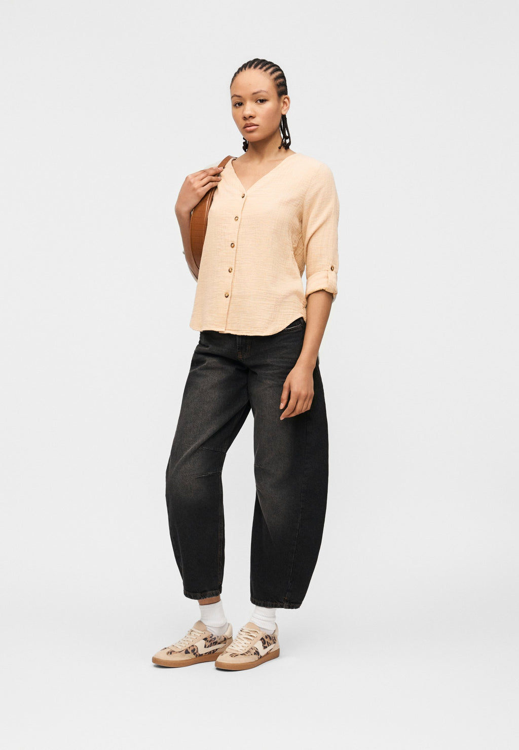 ONLY ONLTHYRA LIFE V NECK SHIRT