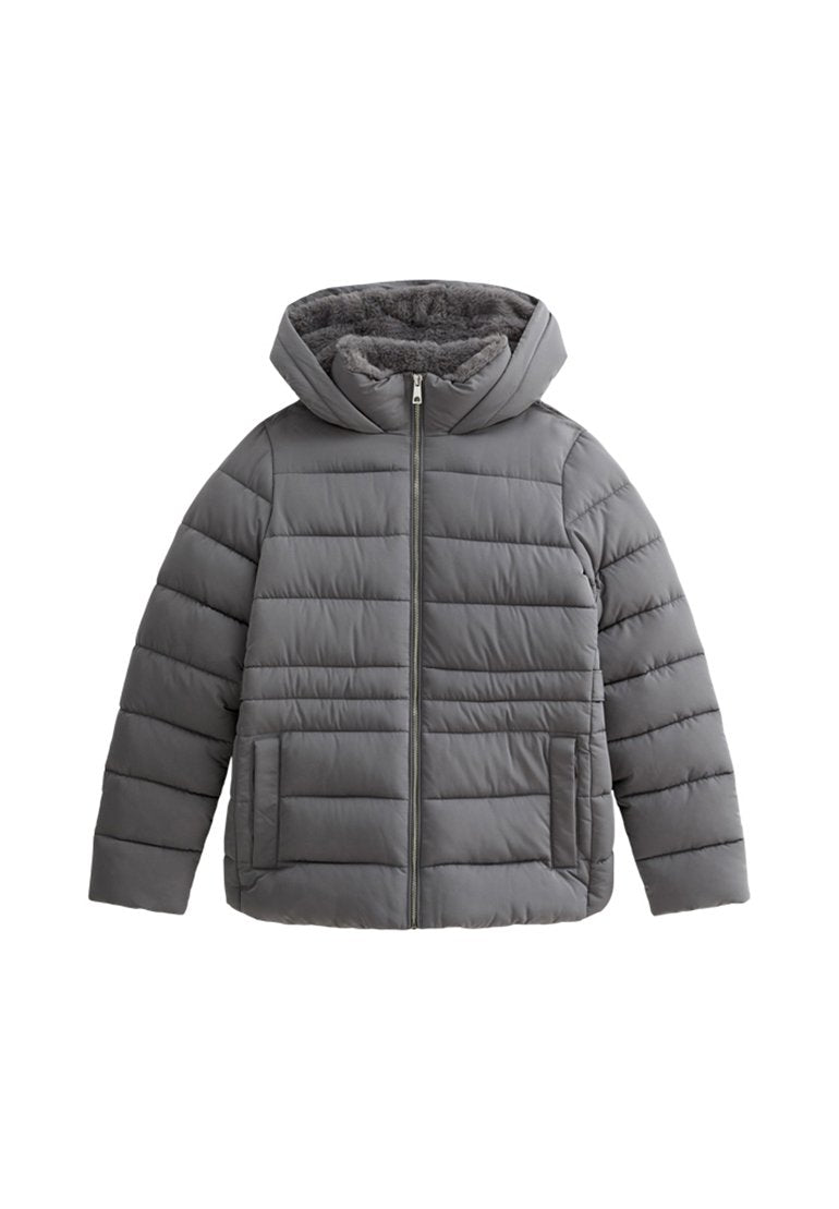 Grau gepolsterte Jacke mit Kapuze, mit einem Reißverschluss auf der Vorderseite, zwei Seitentaschen und einem weichen, strukturierten Innenfutter.