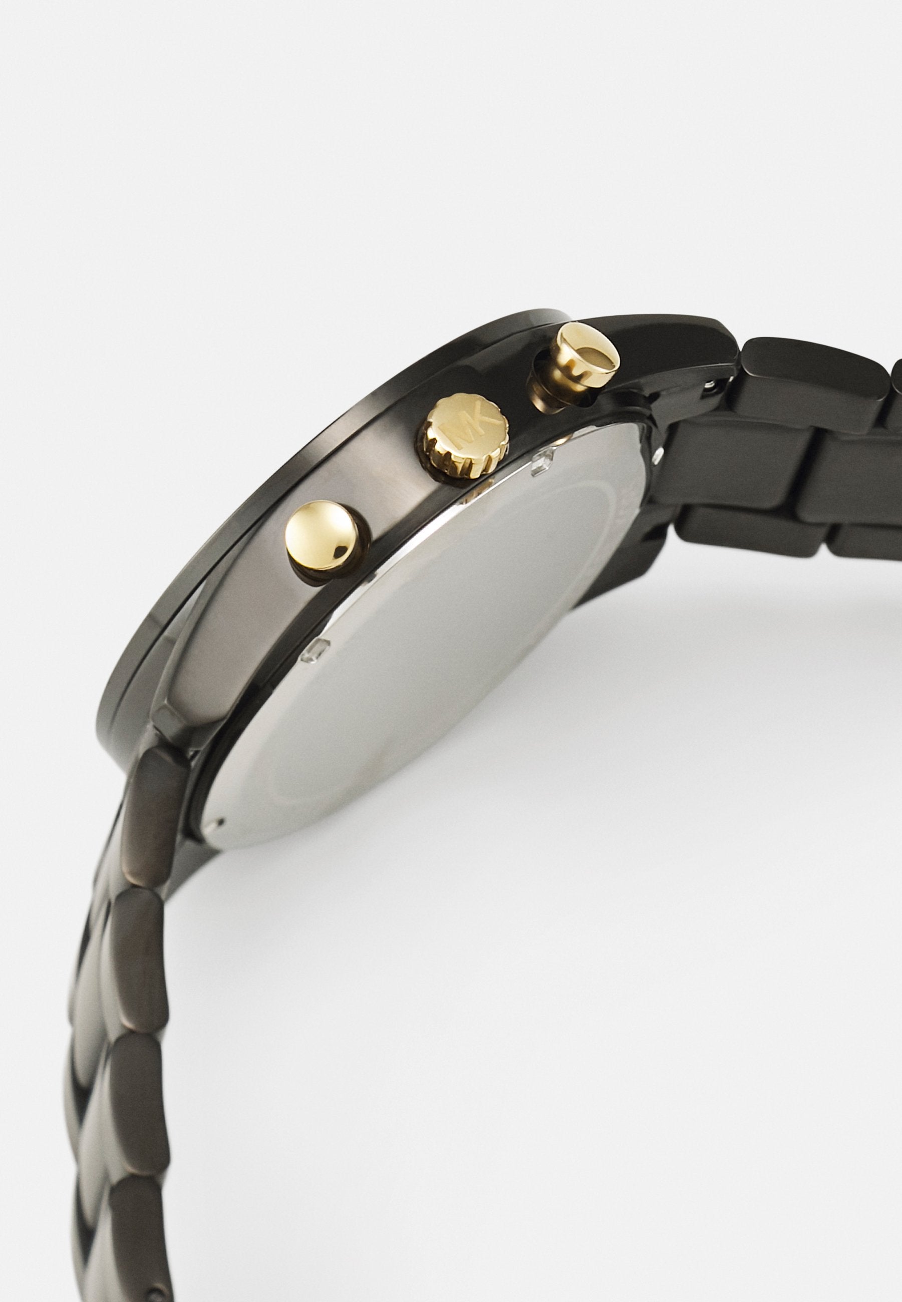 ACCELERATOR WATCH Media 3