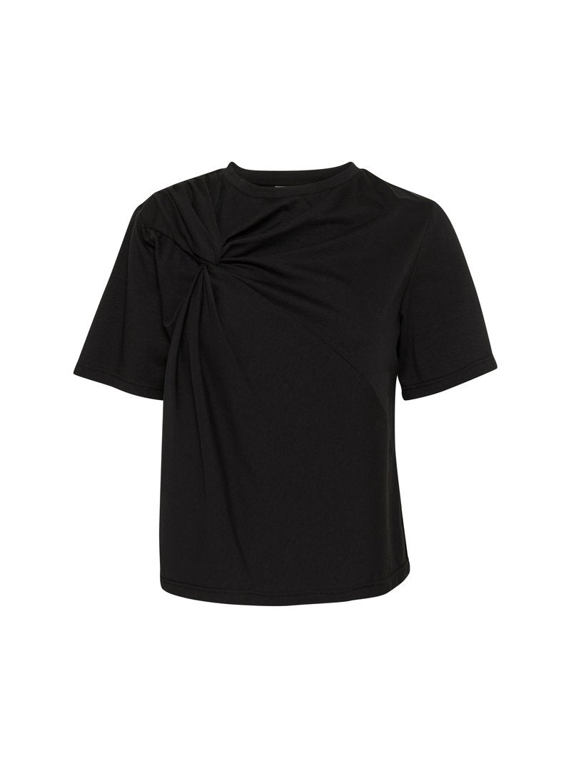 Schwarzes T-Shirt mit kurzen Ärmeln, das ein gedrehtes Design auf der linken Schulter aufweist. Hergestellt aus weichem, elastischem Stoff mit einem runden Ausschnitt.
