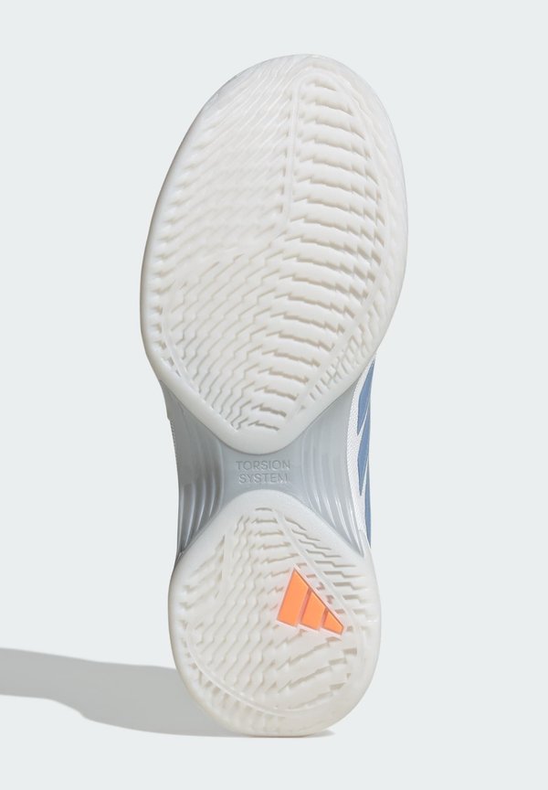 adidas Performance AVACOURT 3