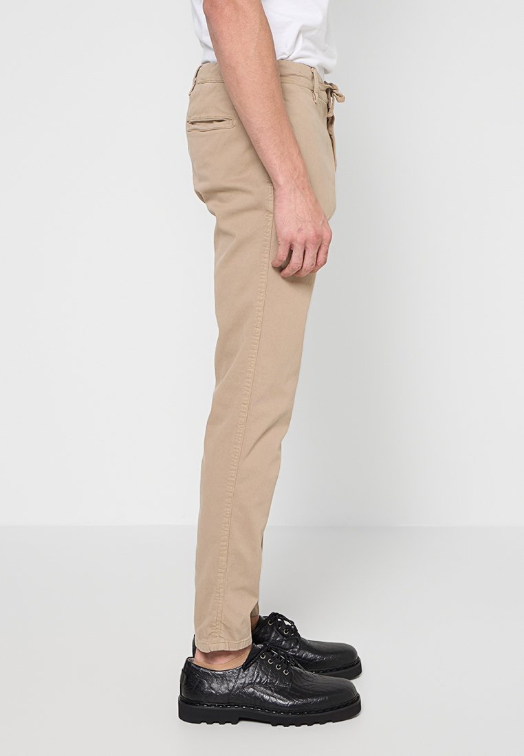 SLIM FIT Media 2