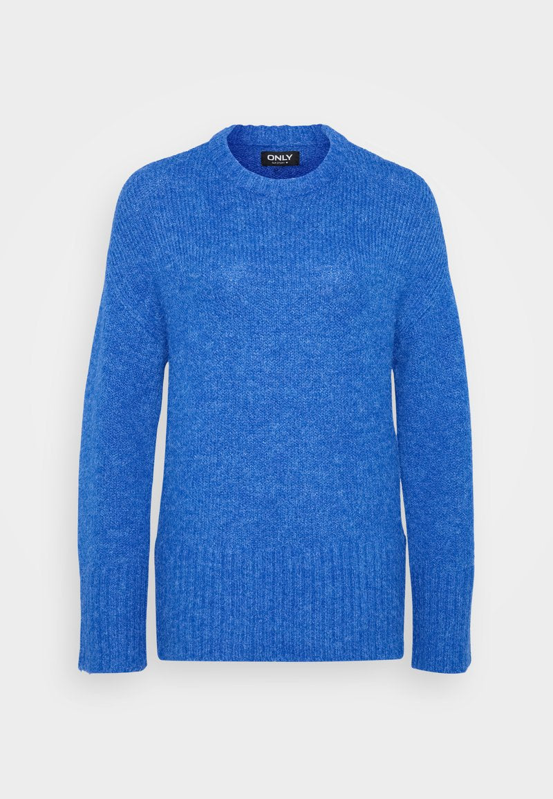 Blauer Strickpullover mit Rundhalsausschnitt, langen Ärmeln, geripptem Saum und strukturiertem Finish. Der Stoff ist weich und leicht fusselig.