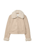 Beige verkürzte Jacke aus weichem Stoff, mit einem flauschigen, cremfarbenen Kragen und Bündchen, Reißverschluss und zwei Vordertaschen.