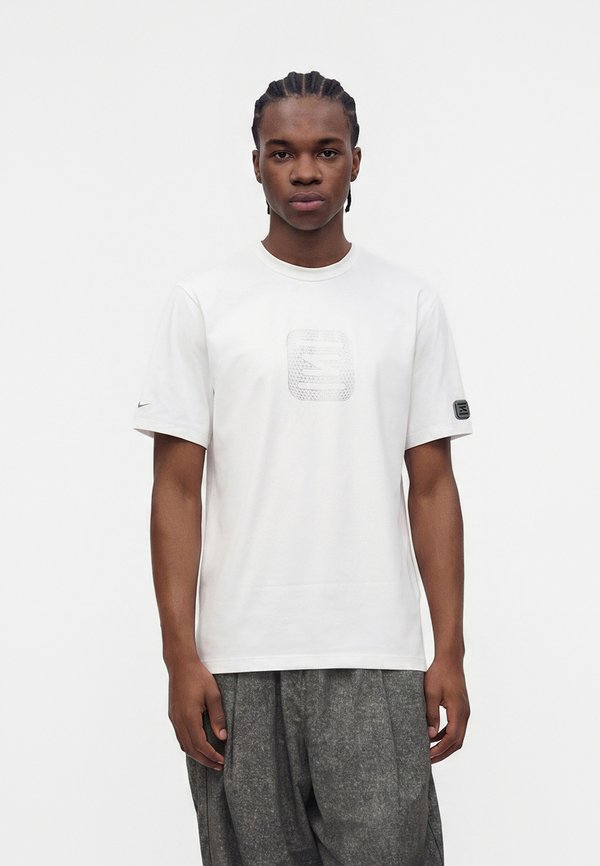 Nike Sportswear SHOX TEE - Print T-shirt - white